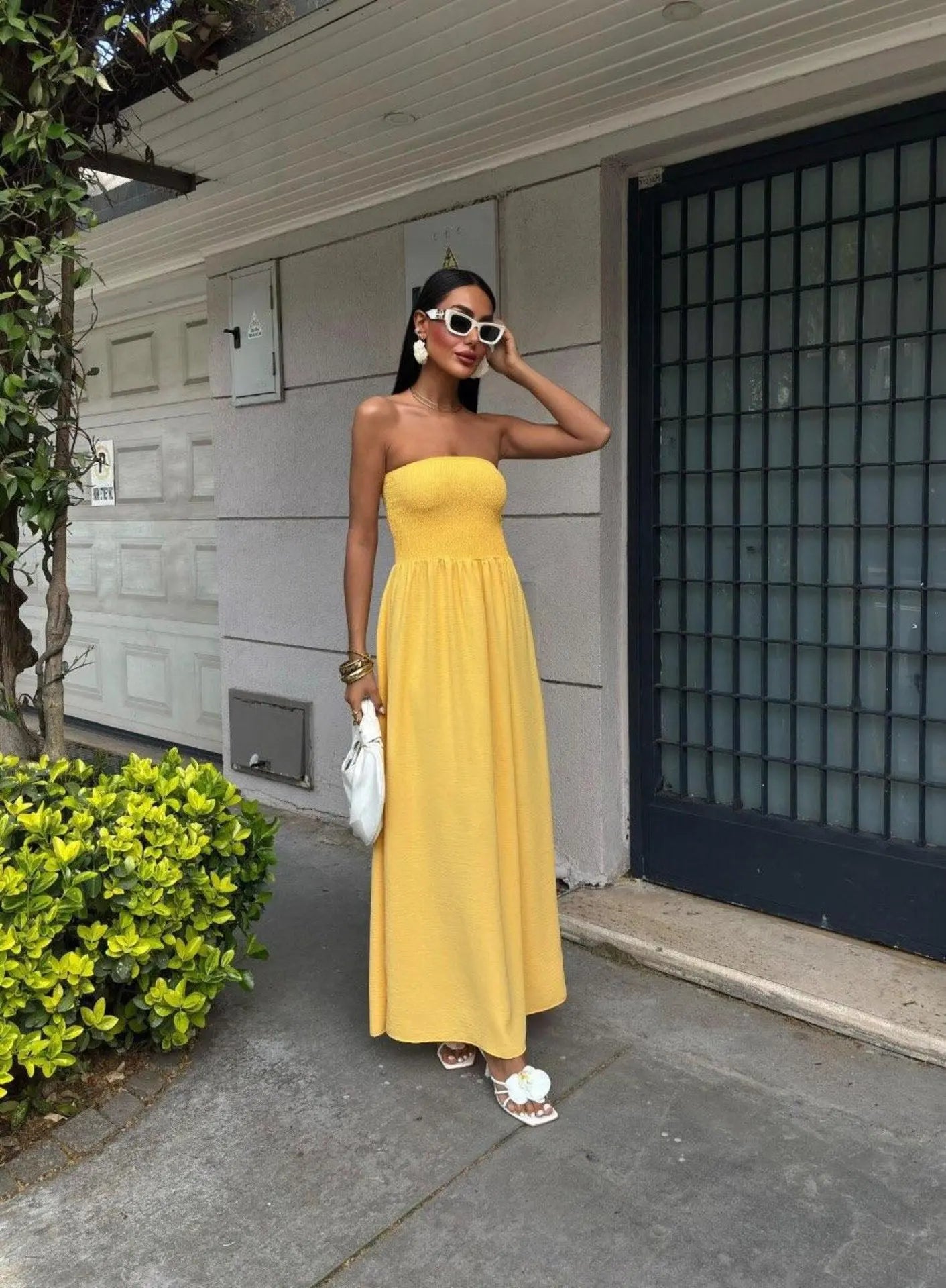 Vestido Largo Strapless de Verano - Color Sólido con Cintura Ceñida